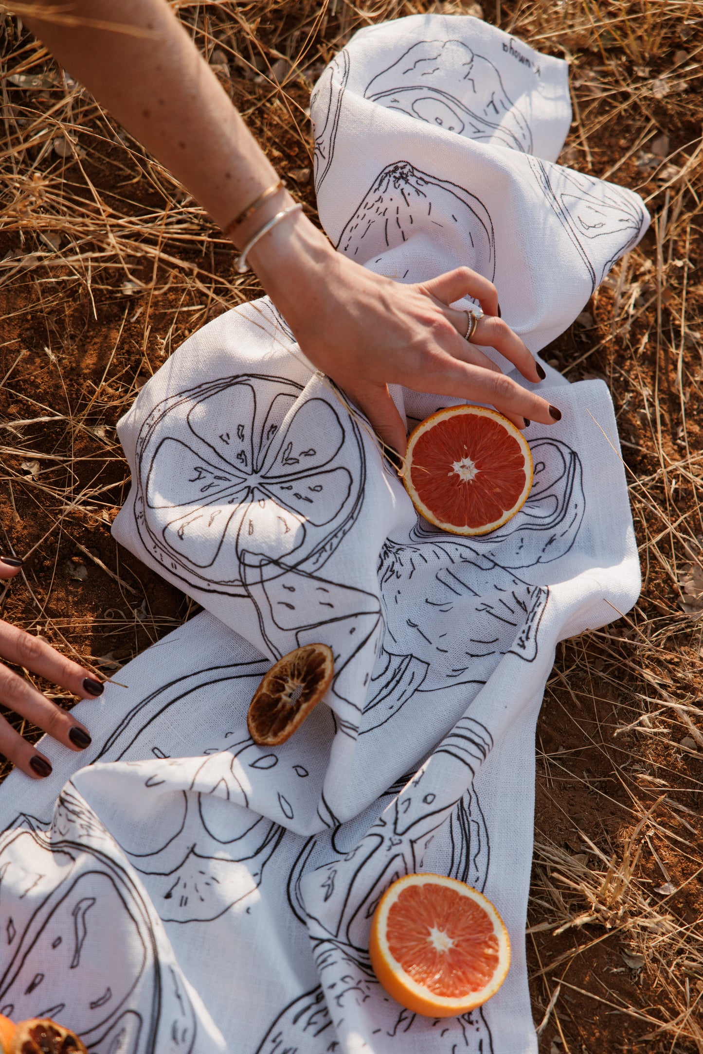 Zesty Gatherings Table Runner
